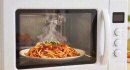 moisture retaining reheating method